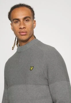 Lyle & Scott Seed Stitch Mock Neck - Trui - Mid Grey -Lyle & Scott Verkoop 13c5cb7cc3e24854911a5af497684ed2