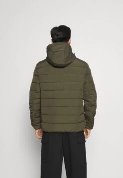 Lyle & Scott Lightweight Puffer Jacket - Jas - Olive -Lyle & Scott Verkoop 26126e5949e14bf08d165d0c1bc1aefa