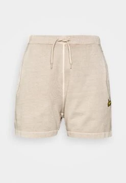 Lyle & Scott Shorts - Natural