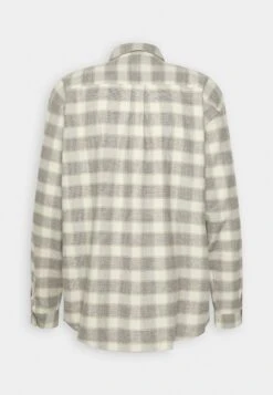 Lyle & Scott Overshirt - Jas - Taupe 11 Lyle & Scott Overshirt - Jas - Taupe -Lyle & Scott Verkoop 3120fd0d539a44b48fddd9bd42fecc31