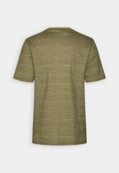 Lyle & Scott Breton - T-Shirt Print - Seaweed/Olive 11 Lyle & Scott Breton - T-Shirt Print - Seaweed/Olive -Lyle & Scott Verkoop 33dbb5a296f24a6f9317bf3aaaf99854