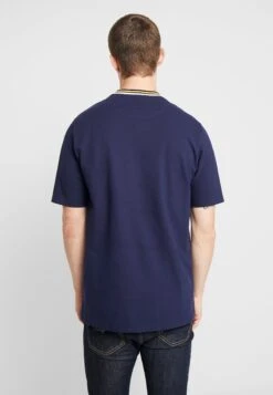 Lyle & Scott T-Shirt Print - Navy -Lyle & Scott Verkoop 3e9d3a7512204b7990431dcfc6903b79