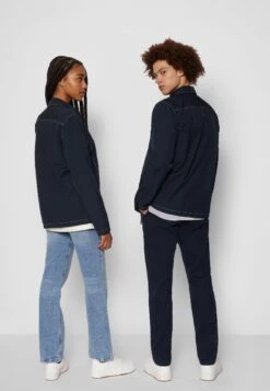 Lyle & Scott Panelledovershirt Unisex - Lichte Jas - Dark Navy -Lyle & Scott Verkoop 54709d6258e24724ad65264451a1ea43