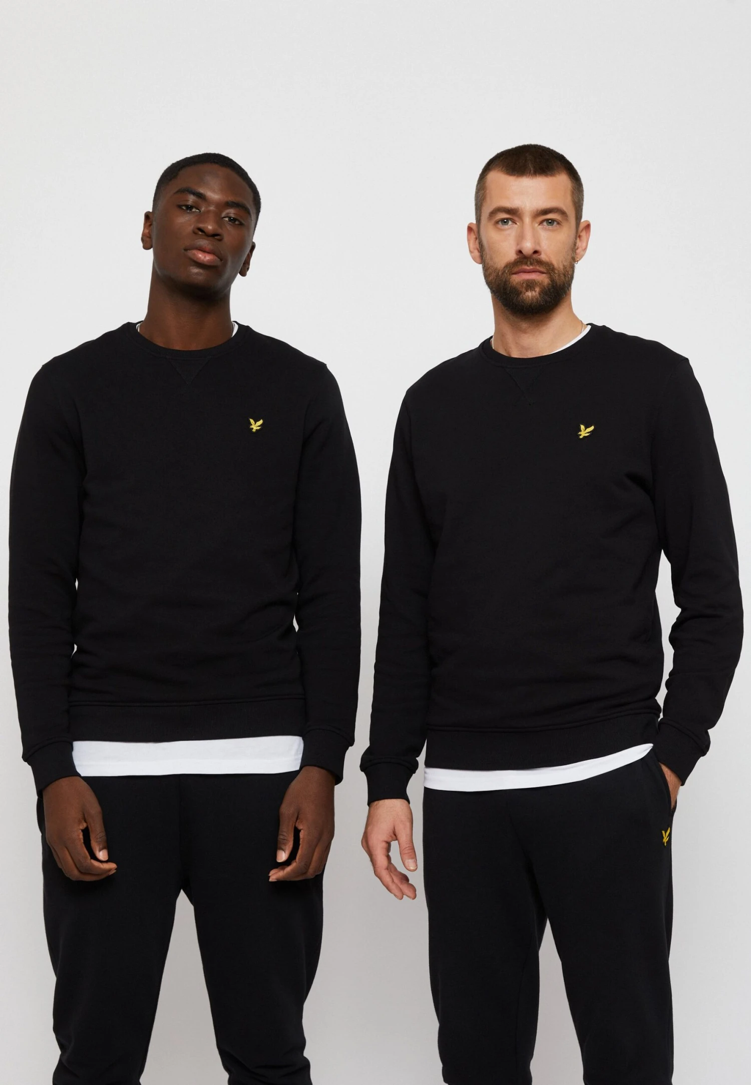 Lyle & Scott Crew Neck - Sweater - Jet Black 1 Lyle & Scott Crew Neck - Sweater - Jet Black