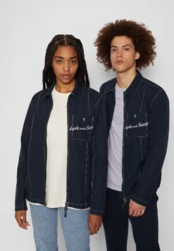 Lyle & Scott Panelledovershirt Unisex - Lichte Jas - Dark Navy -Lyle & Scott Verkoop 5f64fc45f60f4971998acfc8d3e11dd6