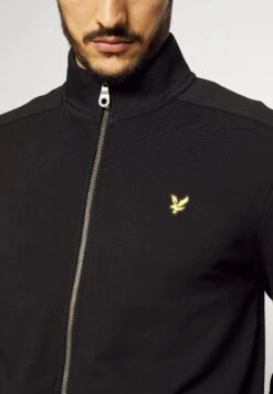 Lyle & Scott Track - Sweater Met Rits - Jet Black 9 Lyle & Scott Track - Sweater Met Rits - Jet Black -Lyle & Scott Verkoop 6d94e88deaf24794bd528d3a5faf5a17