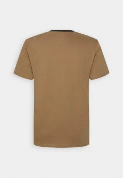 Lyle & Scott Contrast Yoke - T-Shirt Print - Camel Bronze -Lyle & Scott Verkoop 7af724ef34d0401187a417d4c31b14aa