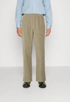 Lyle & Scott Needle Drawstring Trouser - Broek - Khaki Smoke