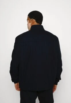 Lyle & Scott Harrington Jacket Plus - Lichte Jas - Dark Navy 7 Lyle & Scott Harrington Jacket Plus - Lichte Jas - Dark Navy -Lyle & Scott Verkoop a7b86f0efc204ce2b8df4e36c3a982da