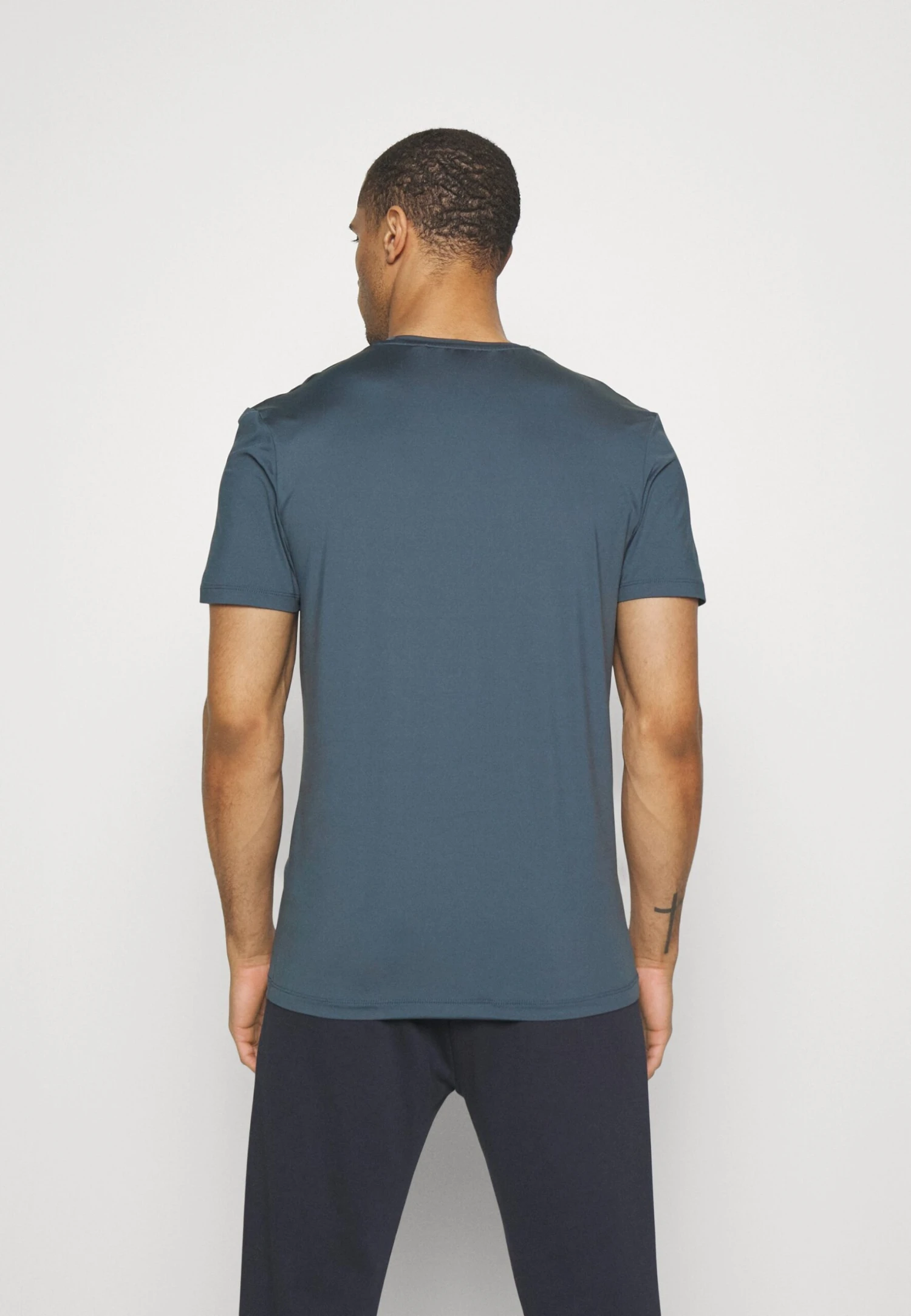 Lyle & Scott Shoulder Branded Tee - Sport T-Shirt - Light Navy 3 Lyle & Scott Shoulder Branded Tee - Sport T-Shirt - Light Navy - Afbeelding 3