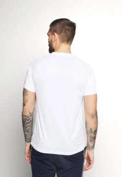 Lyle & Scott Core Raglan - Sport T-Shirt - White -Lyle & Scott Verkoop d0e0e95731bd42f8b0e7ddd9572e2985