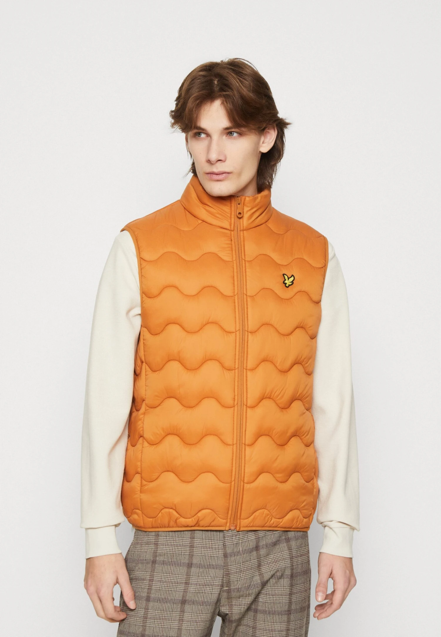 Lyle & Scott Crest Quilted Gilet - Bodywarmer - Saltburn 1 Lyle & Scott Crest Quilted Gilet - Bodywarmer - Saltburn