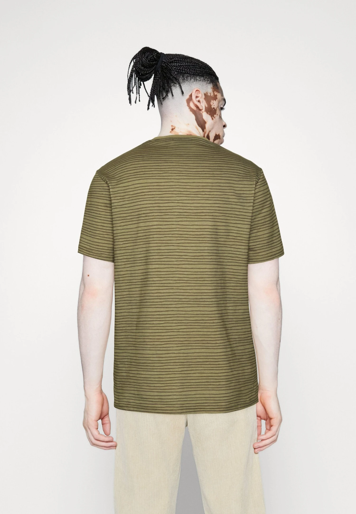 Lyle & Scott Breton - T-Shirt Print - Seaweed/Olive 3 Lyle & Scott Breton - T-Shirt Print - Seaweed/Olive - Afbeelding 3