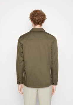 Lyle & Scott Pocketed - Lichte Jas - Journey Olive 8 Lyle & Scott Pocketed - Lichte Jas - Journey Olive -Lyle & Scott Verkoop e63b920f6b8b441499b70d95497d5160