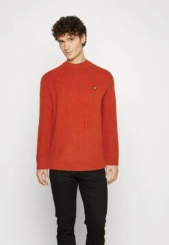 Lyle & Scott Shaker Stitch Mock Neck Jumper - Trui - Victory Orange
