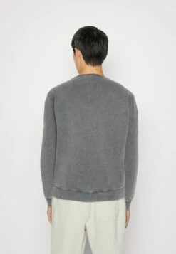 Lyle & Scott Washed Crewneck- Sweater - Jet Black -Lyle & Scott Verkoop fe2f1c8053514838a6a106d68c470ff4